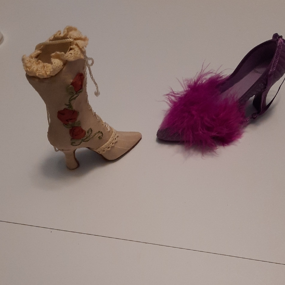Embroidered Tan Boot and Purple Feathered Heel Set